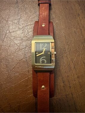 Fossil Gold-Tone Rectangular Watch with Leather Double Wrap Strap. Needs battery